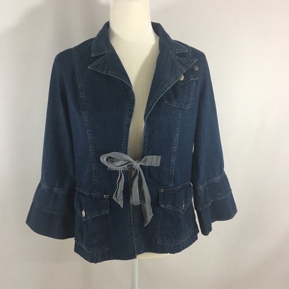 contrast Jackets & Blazers - Contrast jean jacket L bell sleeve